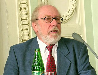 Niklaus Wirth speaking at a lecture